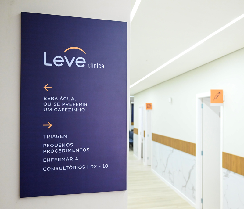 Identidade Visual, Ambientação Corporativa & Projeto de Sinalização Leve Clínica